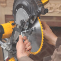 EKSPOZICINIS DWS780XPS DeWALT 305 mm slankus skersinis pjūklas