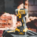 DCK525P3 DeWALT 18V akumuliatorinių įrankių rinkinys (3x5.0 Ah)